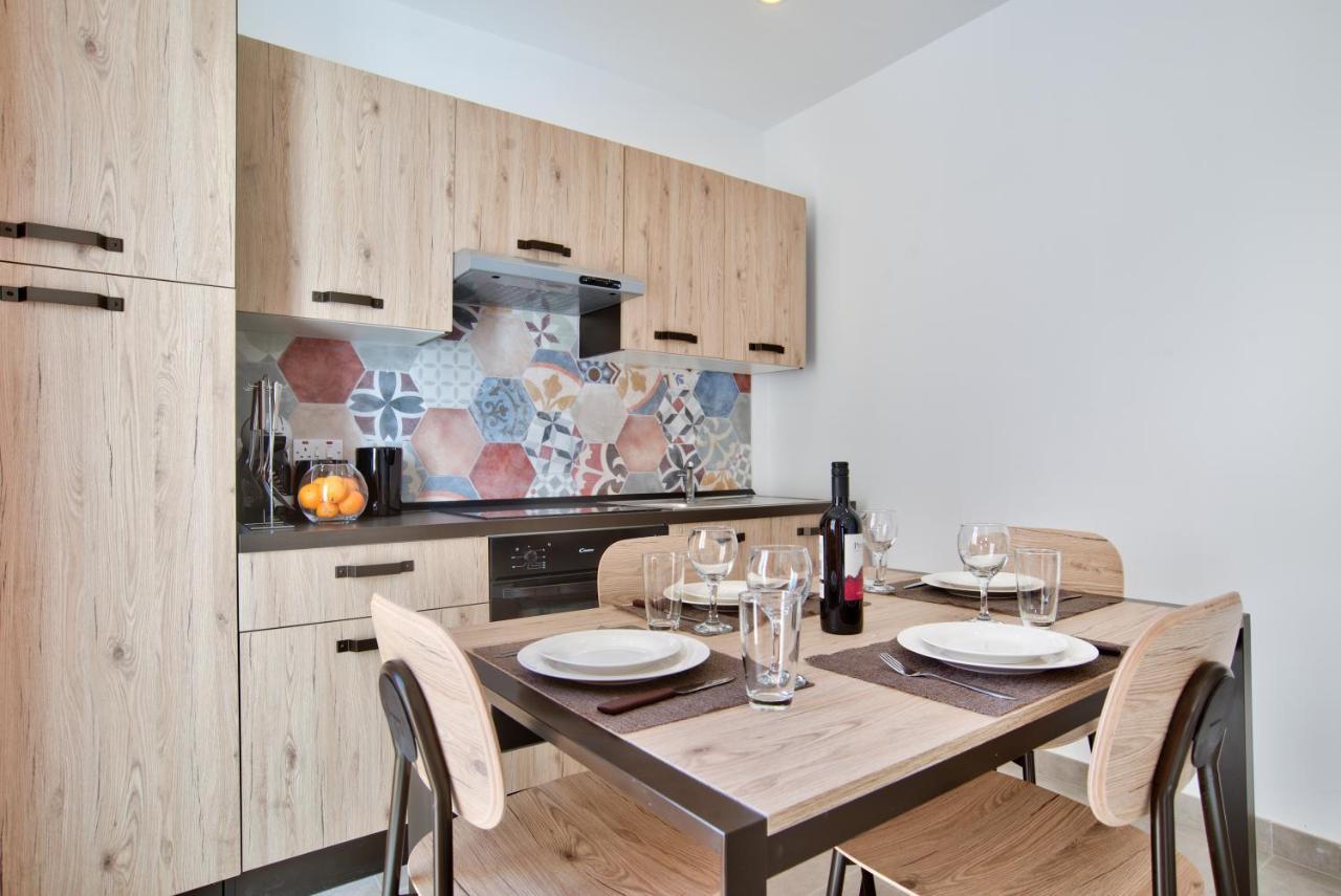 Sliema 2-Bedroom Central Apartments And Penthouse With Jacuzzi Eksteriør bilde