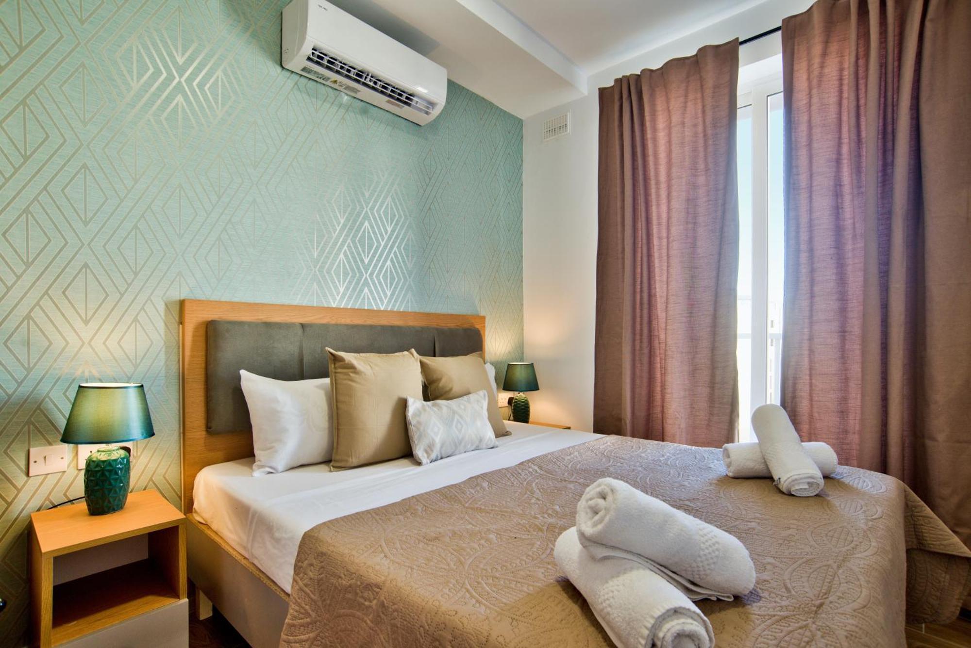 Sliema 2-Bedroom Central Apartments And Penthouse With Jacuzzi Eksteriør bilde